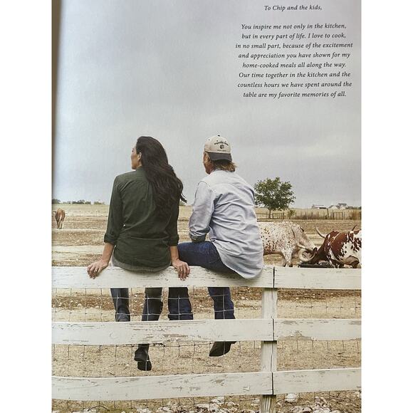 Magnolia Table A Collection of Recipes for Gathering Joanna Gaines Cookbook - Picture 6 of 7